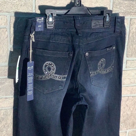 Seven7 NEW - Sz 8 - skinny jeans - a very dark navy blue - camera can’t capture - Picture 2 of 9